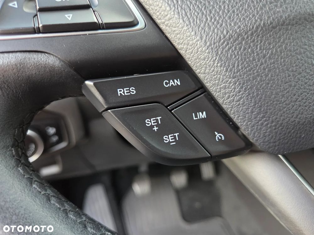 Ford Focus 1.0 EcoBoost Trend - 19
