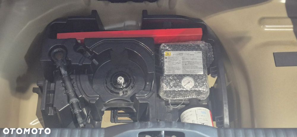 Citroën C3 1.2 PureTech Shine - 27