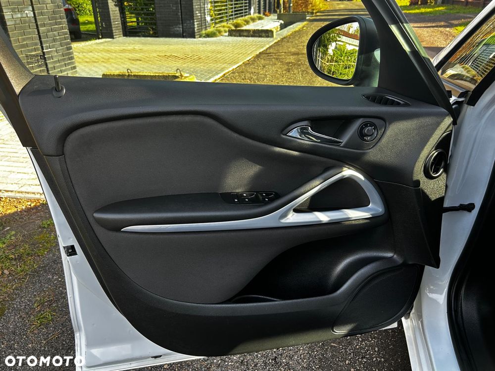 Opel Zafira - 20
