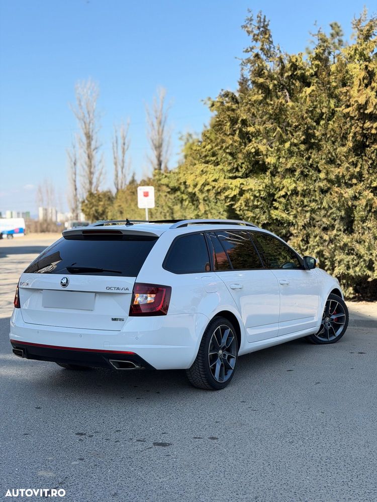 Skoda Octavia 2.0 TDI DSG RS - 6
