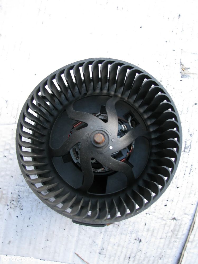 DMUCHAWA WENTYLATOR NAGRZEWNICY BRILLIANCE BS6 - 2