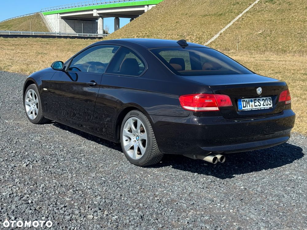 BMW Seria 3 320i - 7