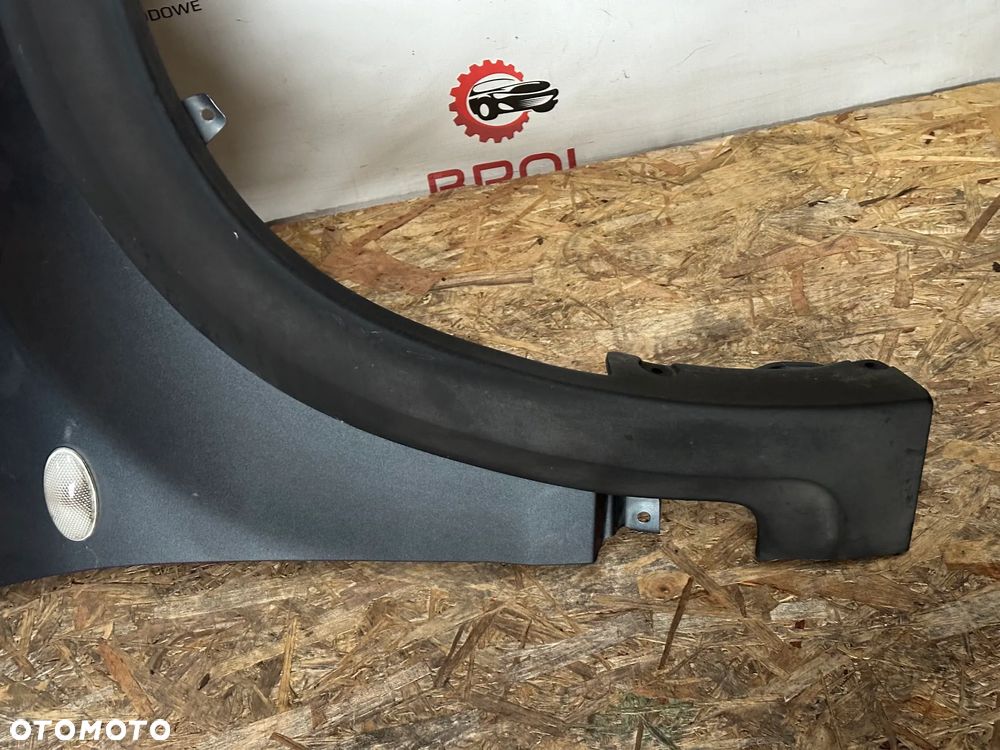 BŁOTNIK PRZEDNI PRAWY SUZUKI GRAND VITARA II 05-09 ZY4 LISTWA - 4