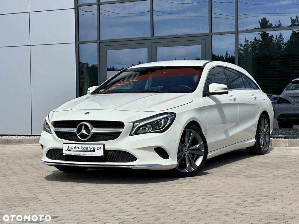 Mercedes-Benz CLA 220 4-Matic Urban - 2