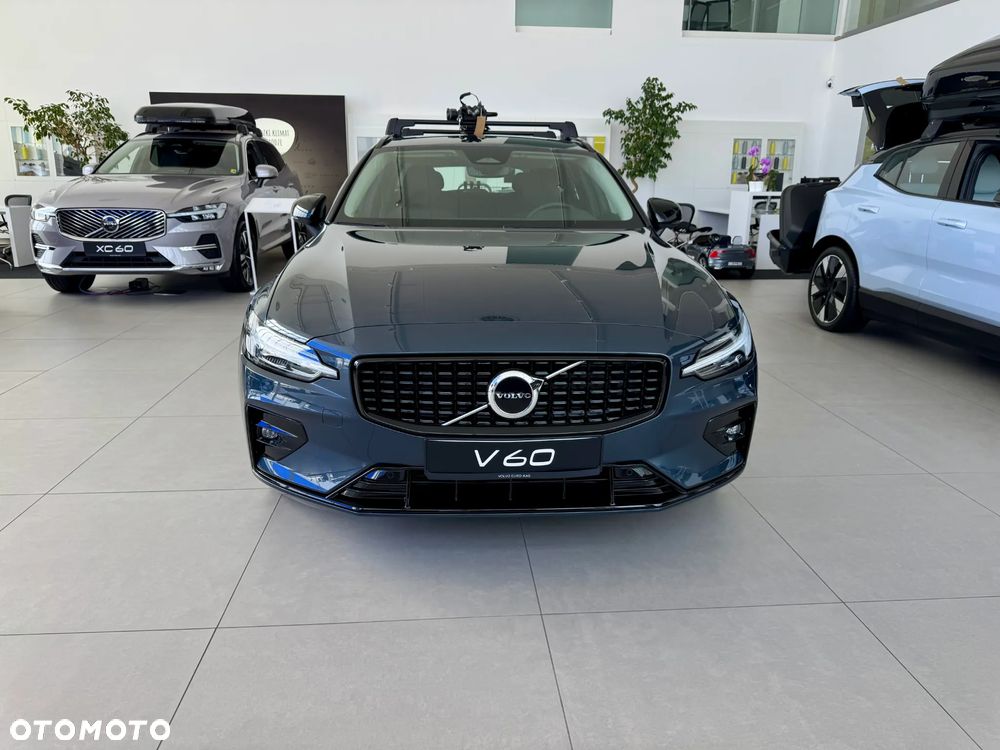 Volvo V60 B4 B Plus Dark - 2