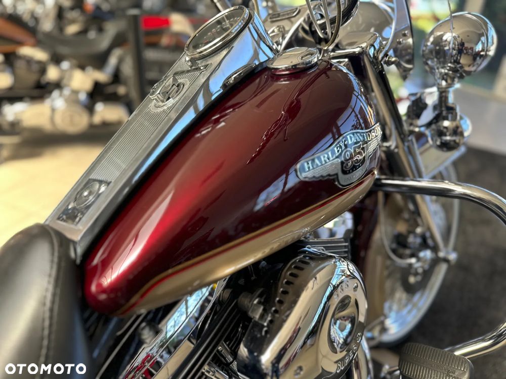 Harley-Davidson Touring Road King - 18