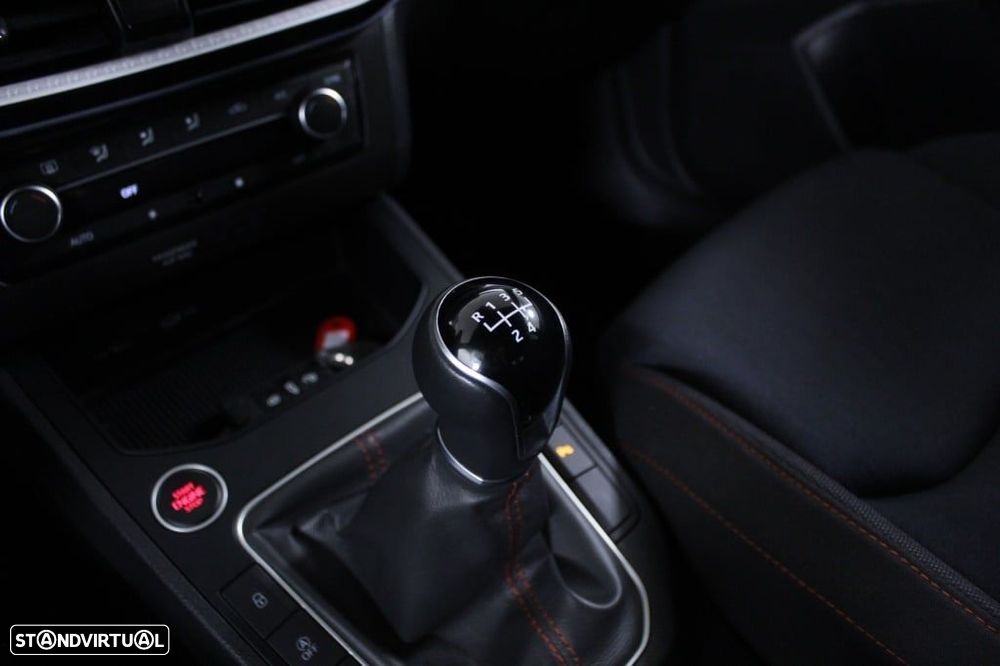 SEAT Ibiza 1.0 TSI FR - 29