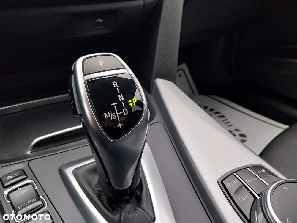 BMW Seria 3 320d Edition M Sport Shadow - 35