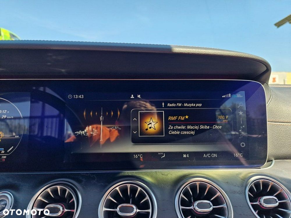 Mercedes-Benz Klasa E - 23