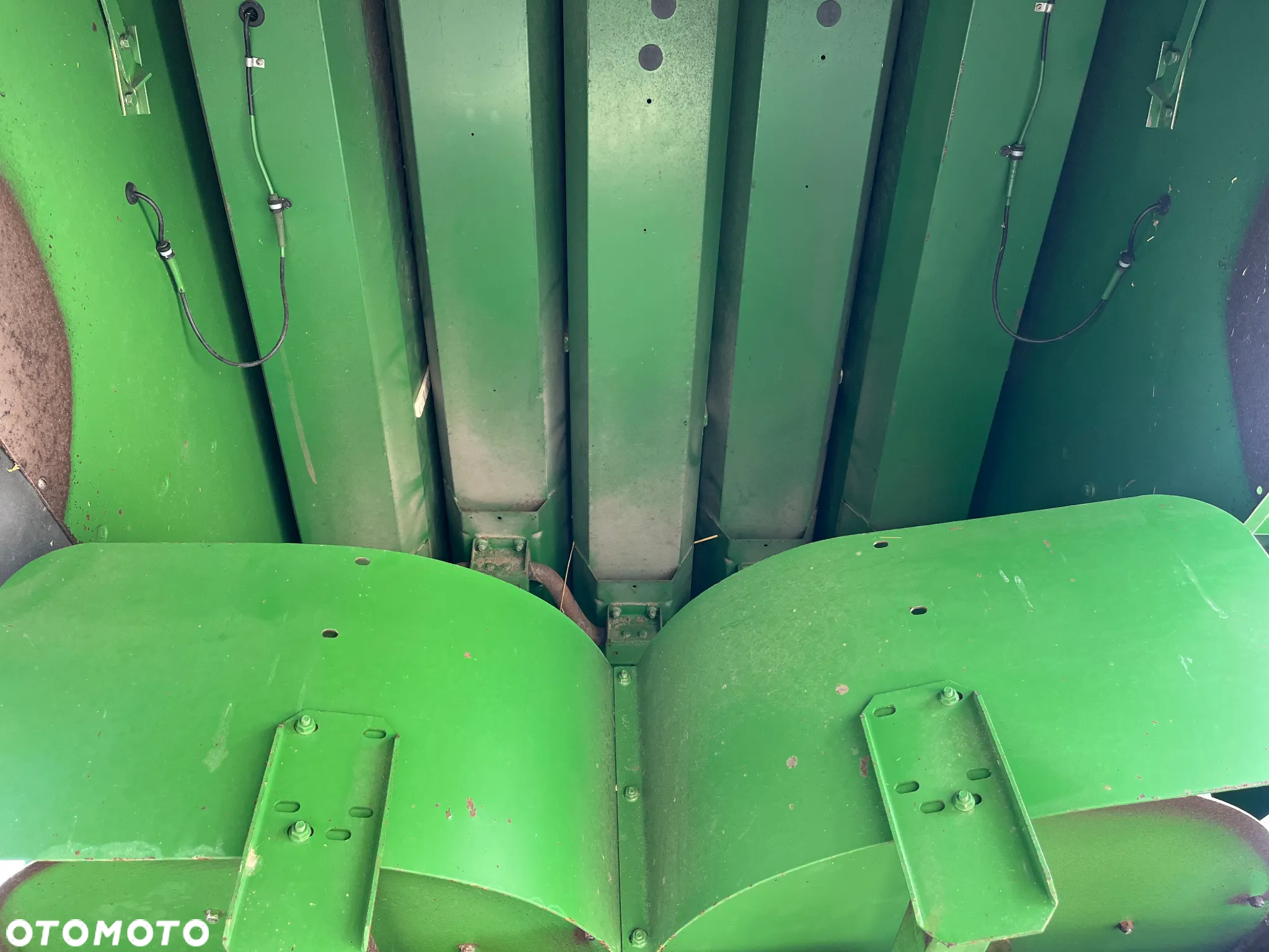 John Deere 2256 - 8