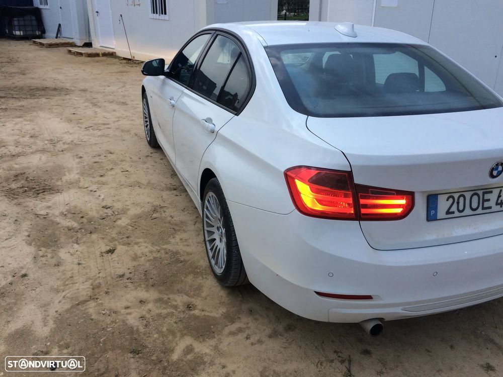 BMW 318 d Line Modern - 12