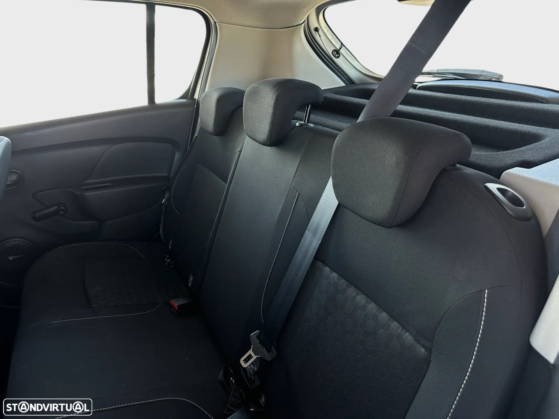 Dacia Sandero - 9