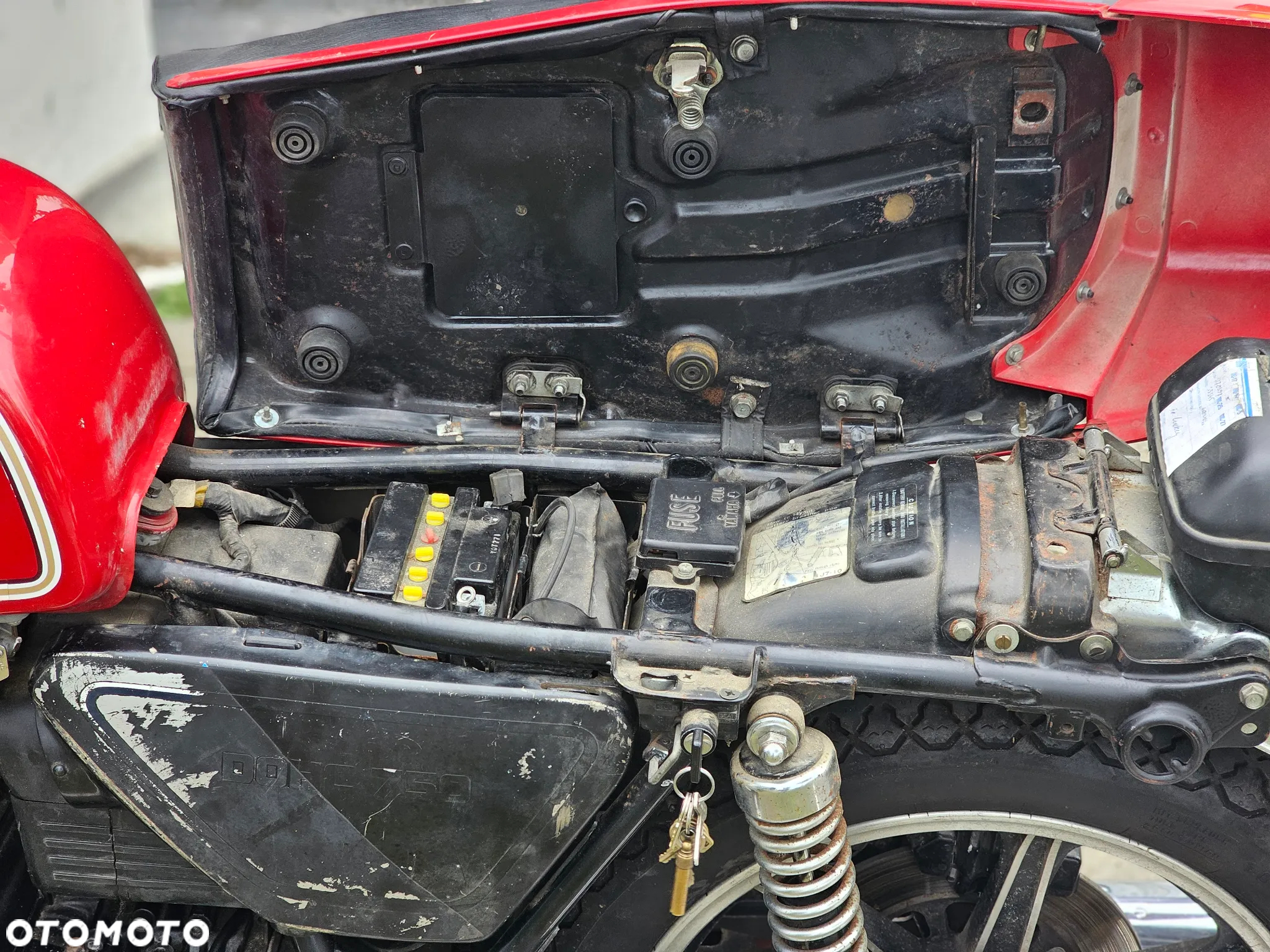 Yamaha XS - 12