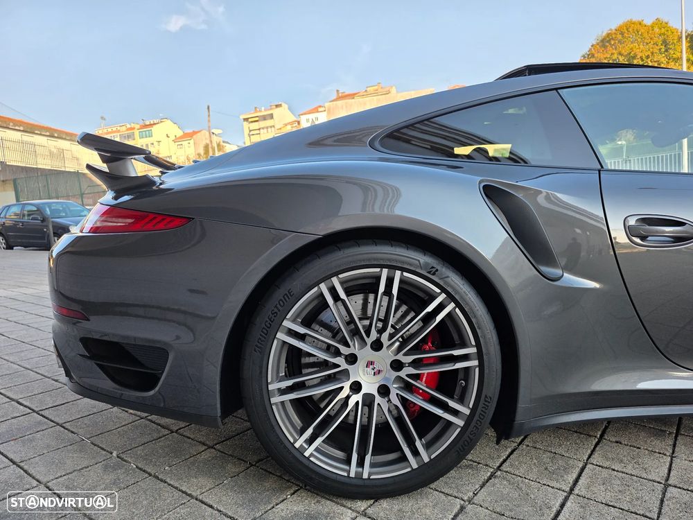 Porsche 911 (991) Turbo PDK - 43