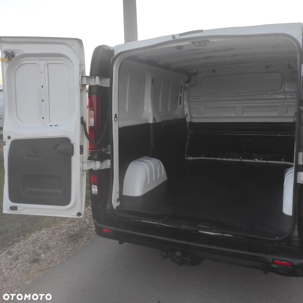 Renault Trafic - 12