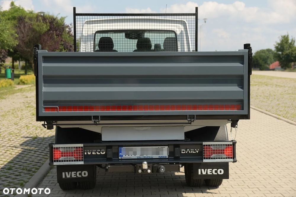 Iveco DAILY/50C18/DMC 3500/TYLKO 47 tyś km PRZEBIEGU!/WYWROTKA 3 STRONNA SKIBICKI 360x210 cm/ 3.0 HPI 180 KM/ SALON POLSKA/ PIERWSZY WŁAŚCICIEL/BEZWYPADKOWY - 34
