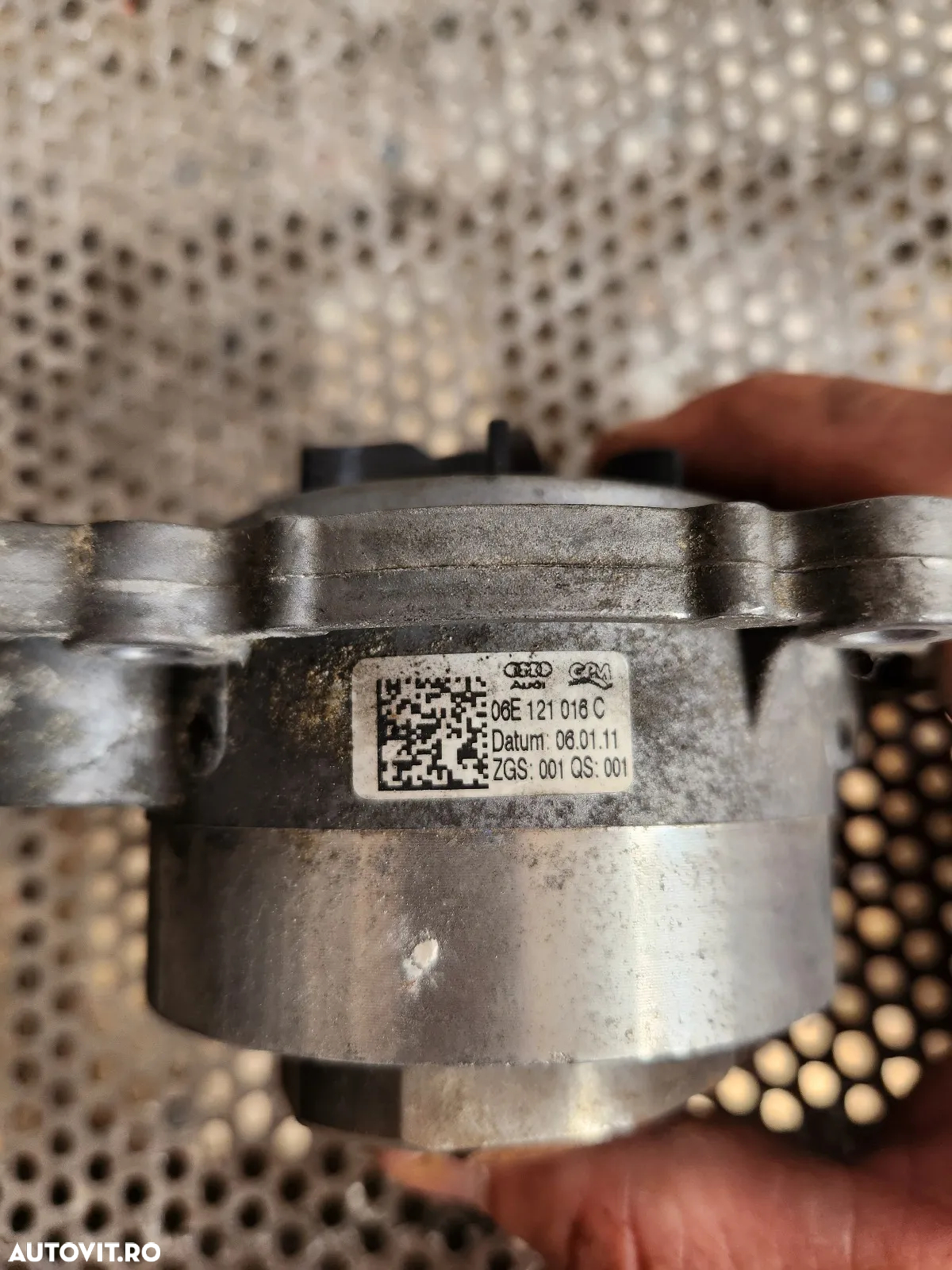 Pompa Apa Audi Q3 A5 A6 A7 A8 Vw Touareg 3.0 TFSI Cod 06EC- Dezmembrari Arad - 4