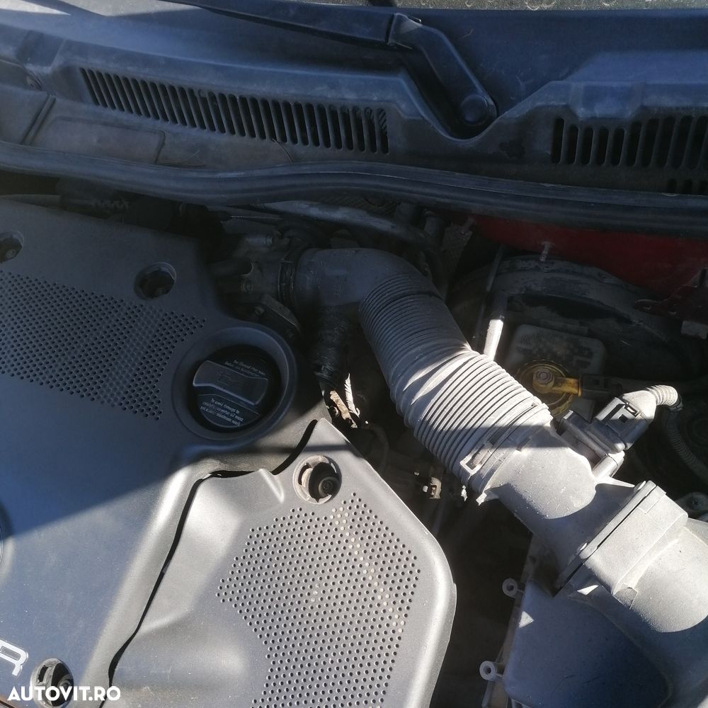 Dezmembrari  VW BORA (1J)  1998  > 2005 1.6 Benzina - 15