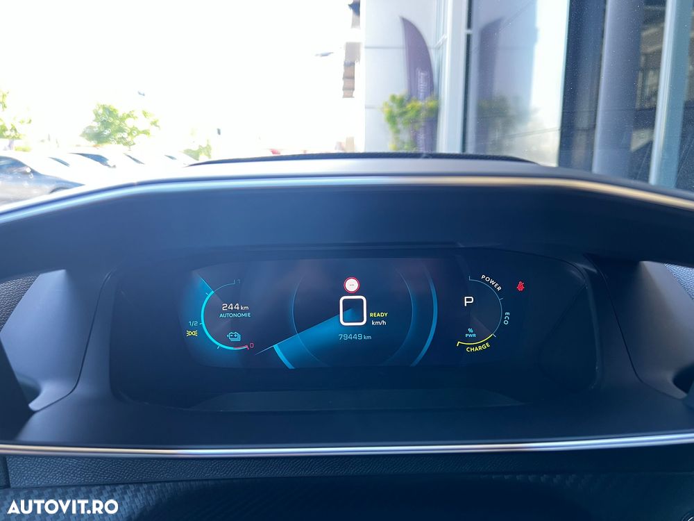 Peugeot 2008 50 kWh GT - 15