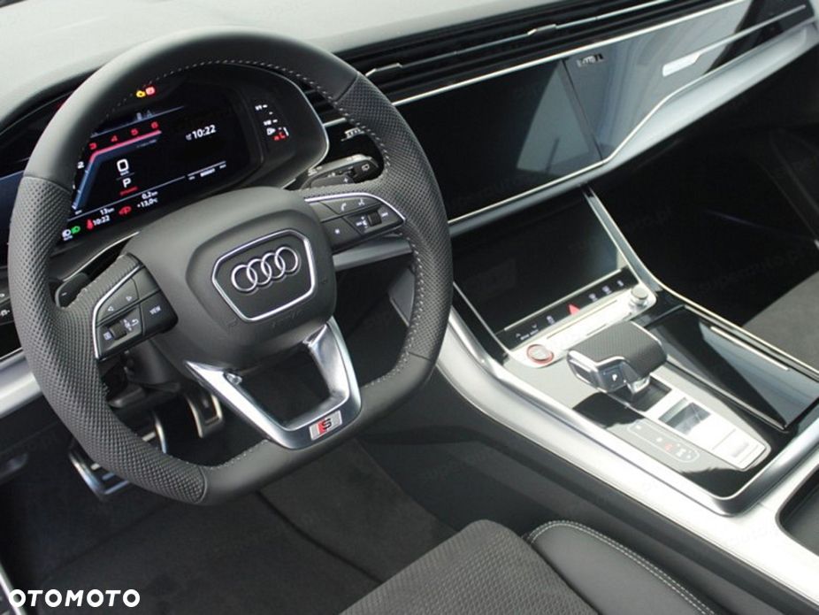 Audi Q8 - 9