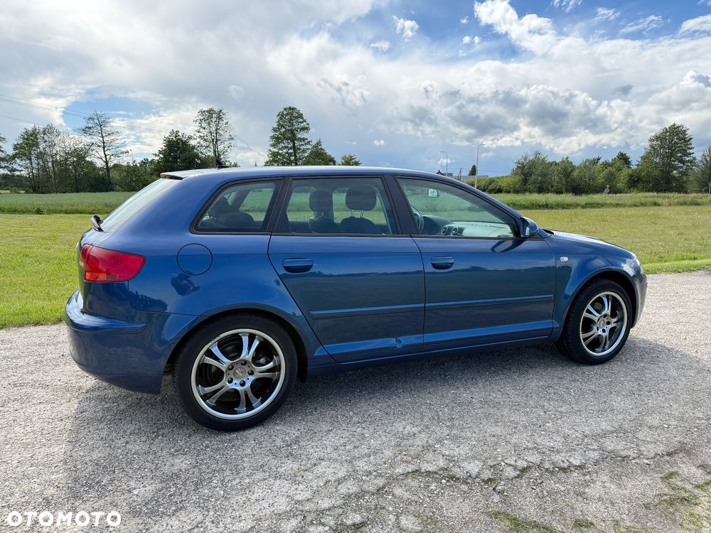 Audi A3 Sportback 1.6 Attraction - 4