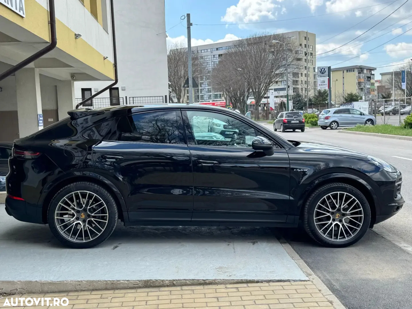 Porsche Cayenne - 6
