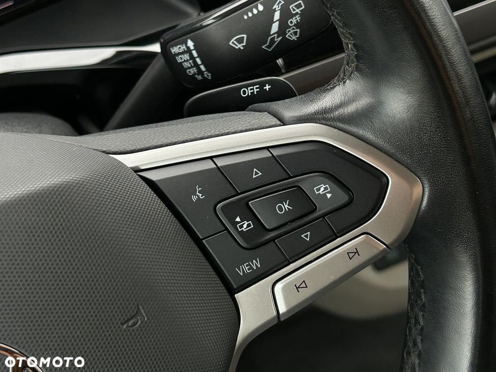 Volkswagen Multivan 1.5 TSI L1 Life DSG - 22