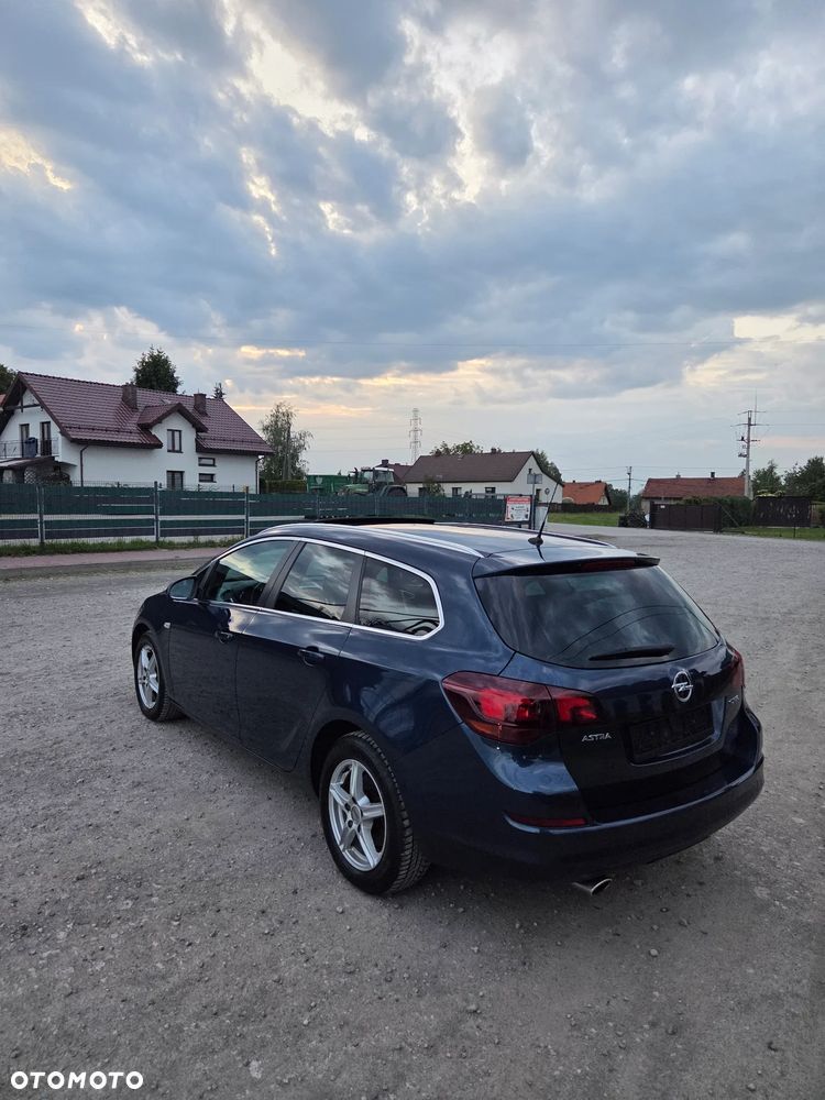 Opel Astra 1.6 Turbo Sport - 8