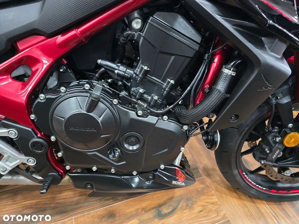 Honda Hornet - 26