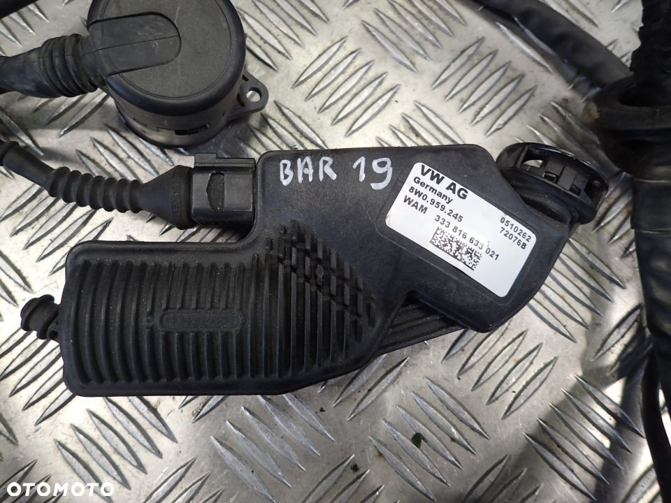 AUDI A4 B9 HAK HOLOWNICZY ELEKTRYCZNY 8W0959245 RADOM - 2