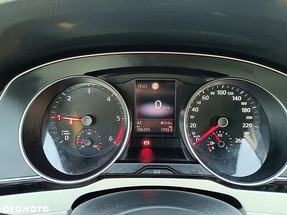 Volkswagen Passat - 23