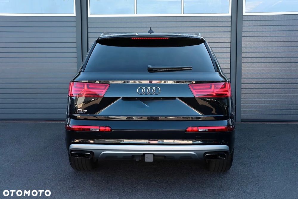 Audi Q7 - 8
