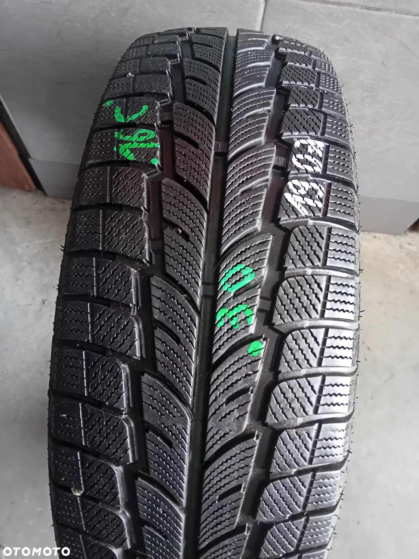 opona zima Powertrac Snow Tour 225/65 R 16 cali 2019 bieżnik opony 7mm - 2
