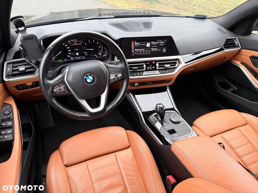 BMW Seria 3 318i Luxury Line sport - 10