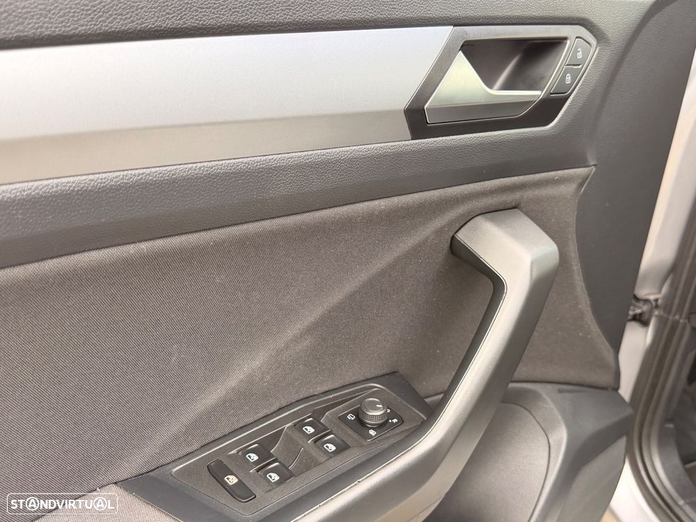 VW T-Roc 1.0 TSI Life - 32