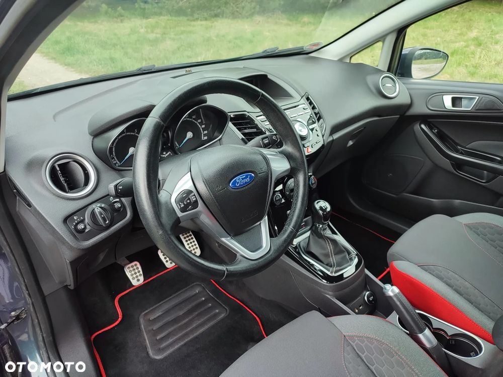 Ford Fiesta 1.0 EcoBoost STart-Stop ST-LINE - 23