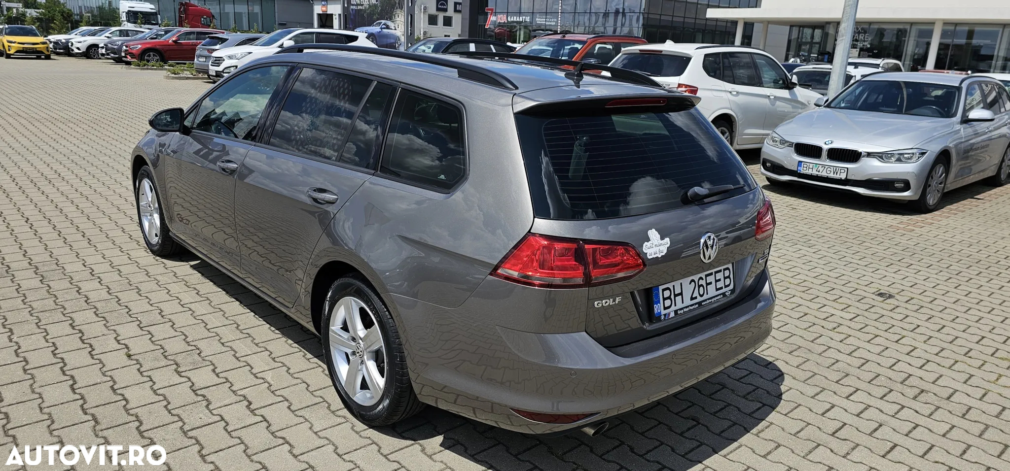 Volkswagen Golf 1.6 TDI BlueMotion Technology DSG Comfortline - 3