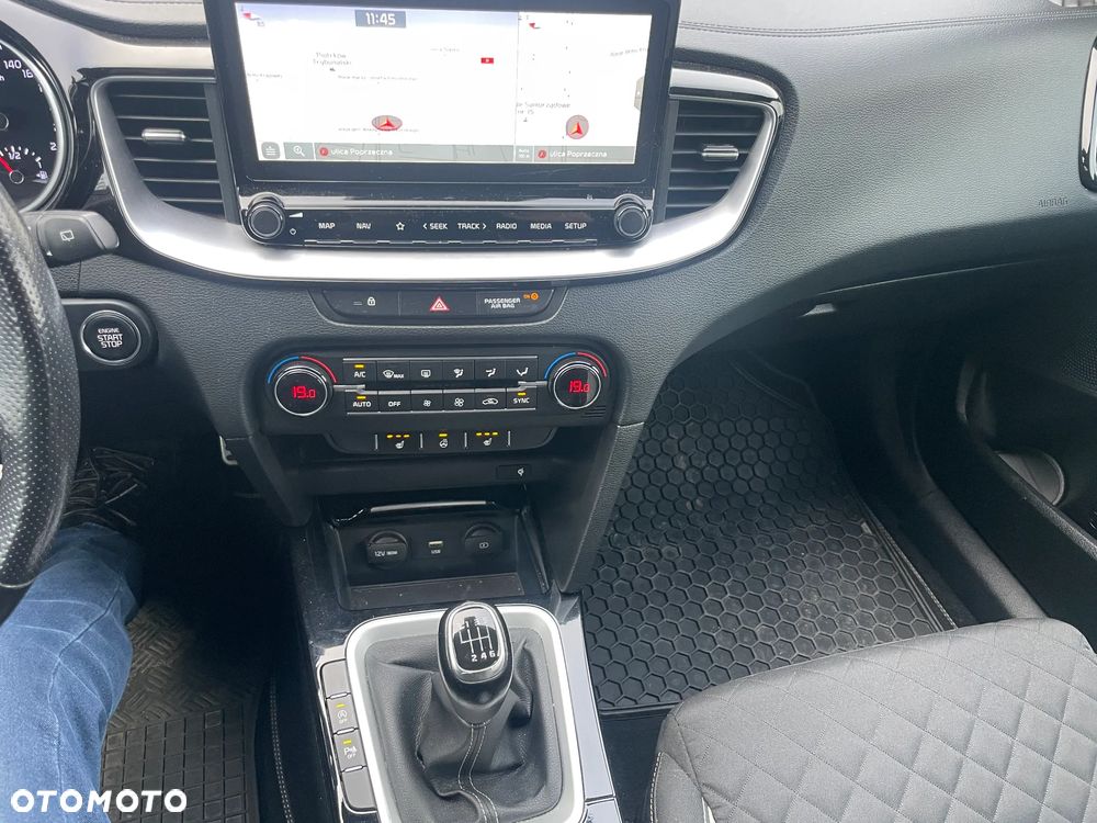 Kia ProCeed - 27