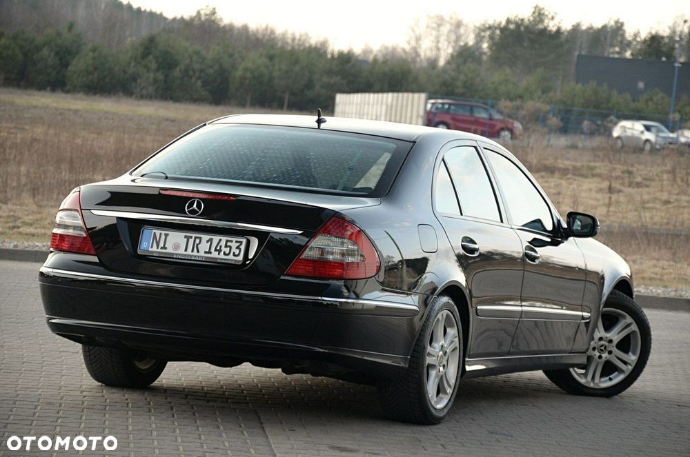Mercedes-Benz Klasa E - 9