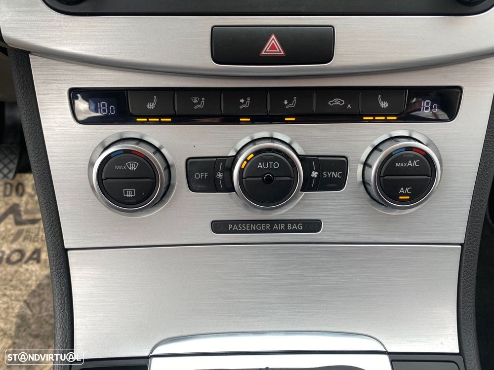 VW Passat CC 2.0 TDi BlueMotion - 28