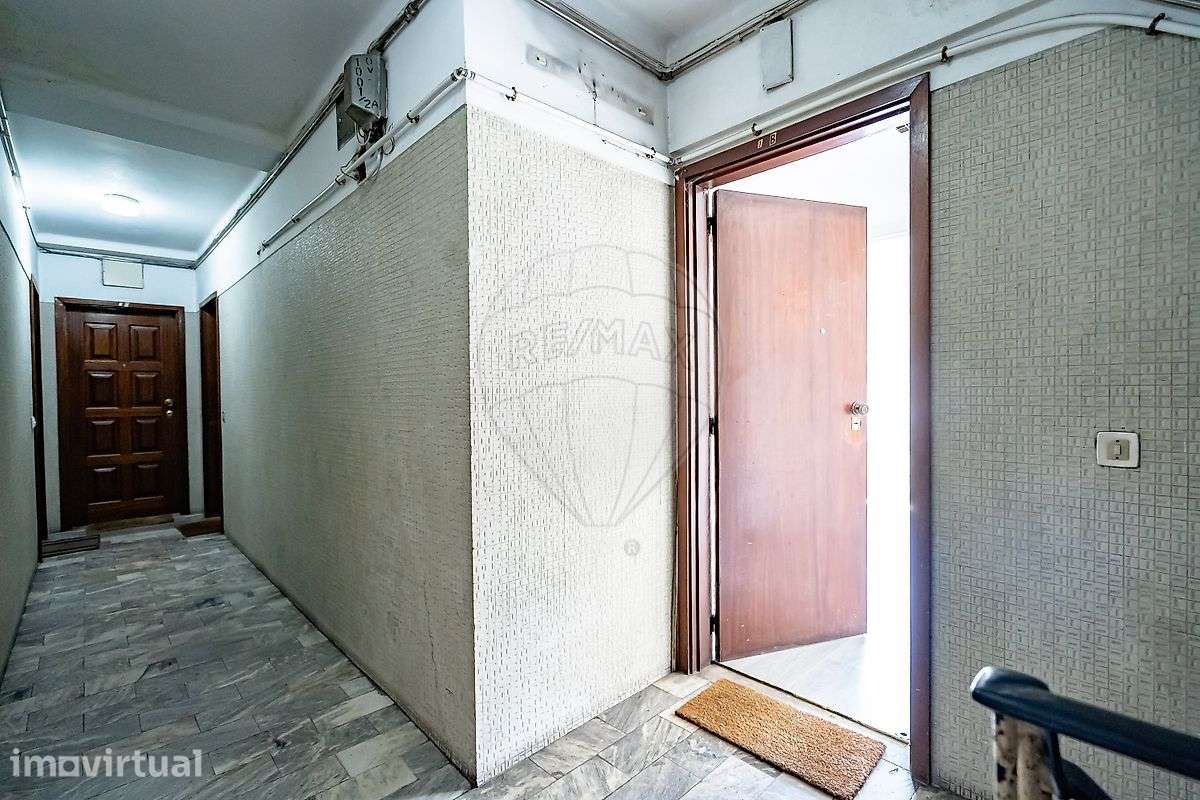 Apartamento T1 para arrendamento - Grande imagem: 2/17