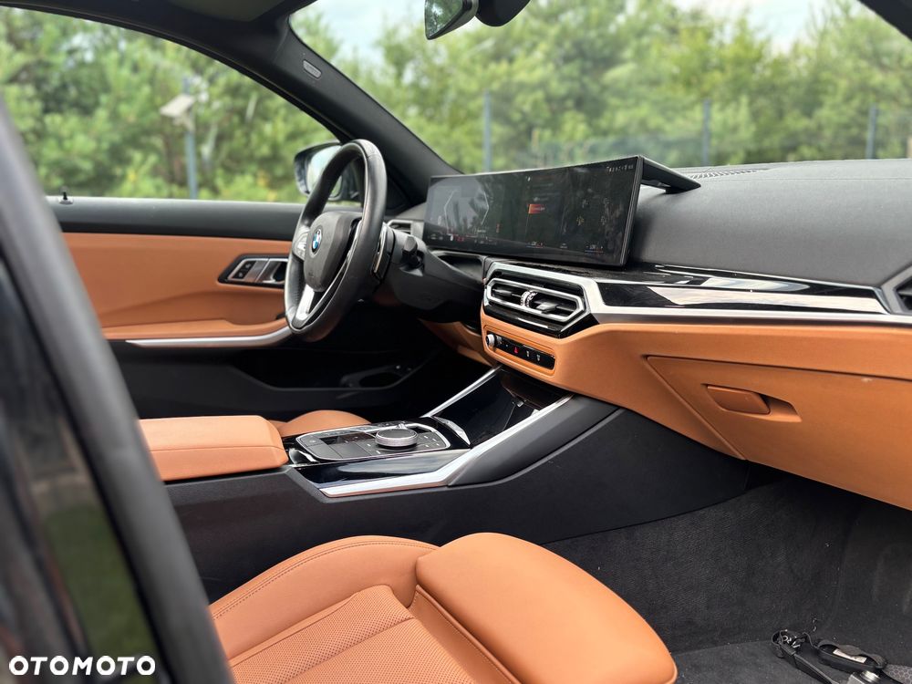 BMW Seria 3 320e Luxury Line sport - 16