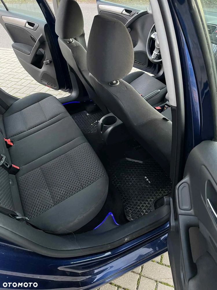 Volkswagen Golf 1.6 TDI DPF MATCH - 19