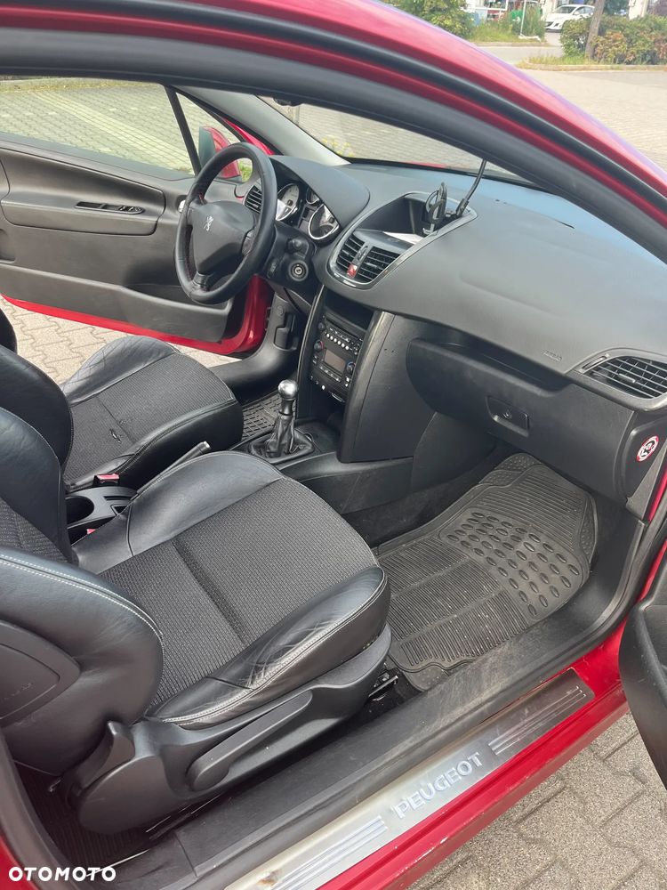 Peugeot 207 1.6 HDi 16V Speed - 32