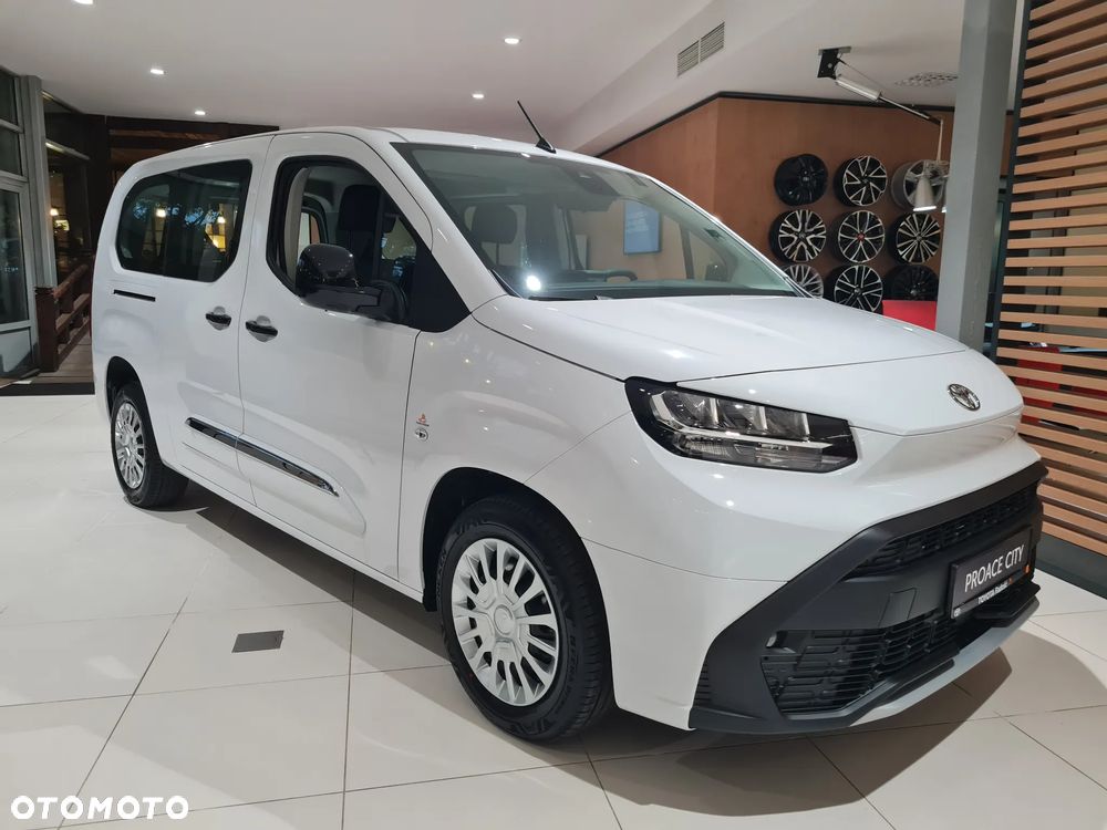 Toyota Proace City Verso Long 1.2 D-4T Business - 1