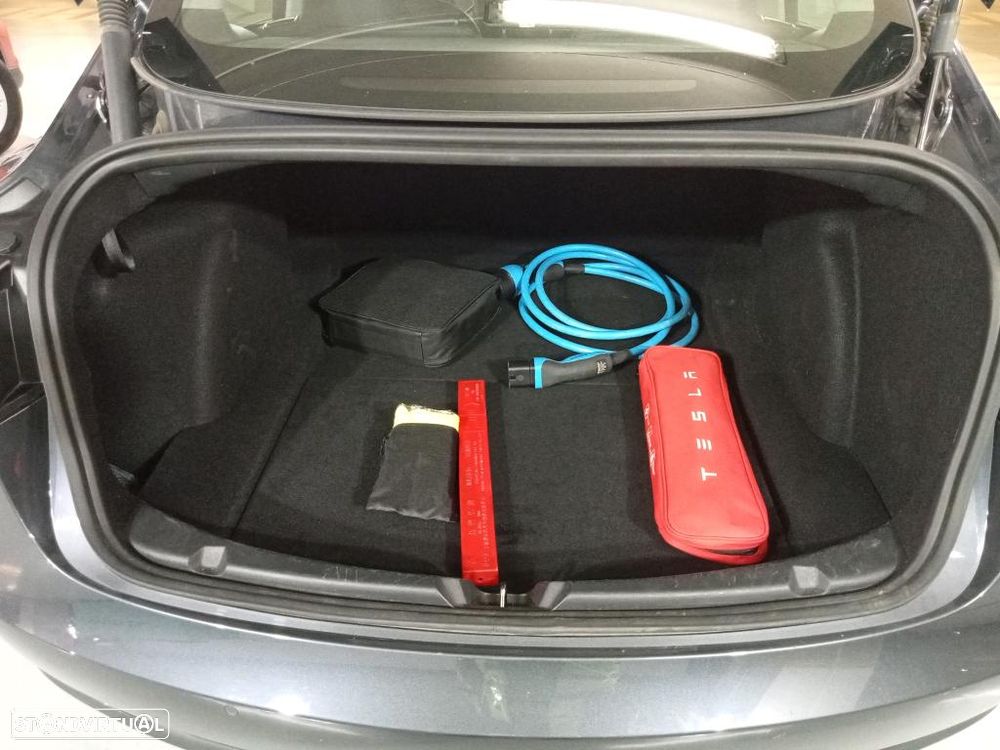 Tesla Model 3 Long-Range Dual Motor AWD - 12