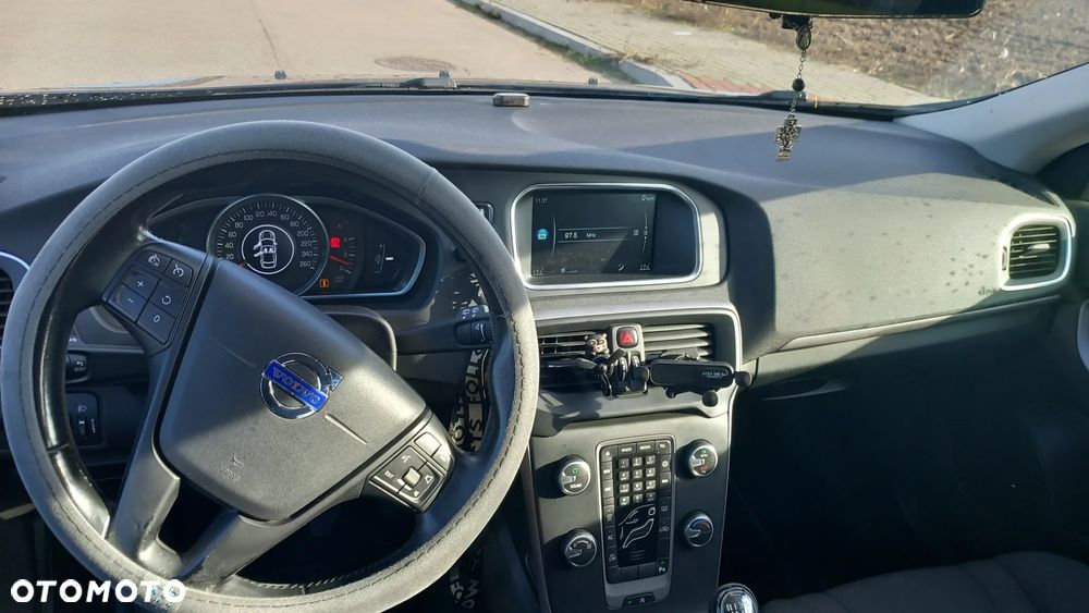 Volvo V40 D2 - 13