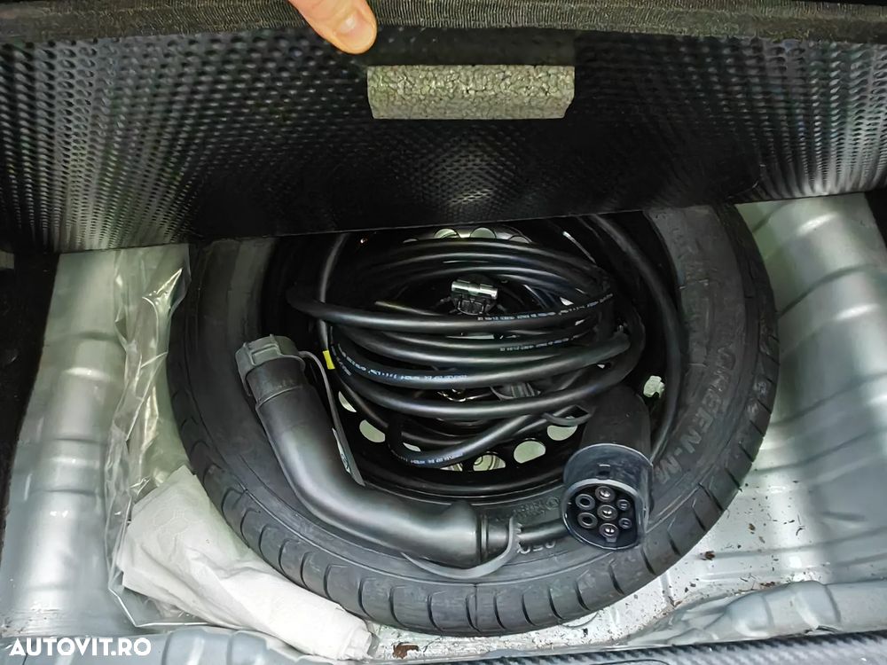 Dacia Spring Expression - 10