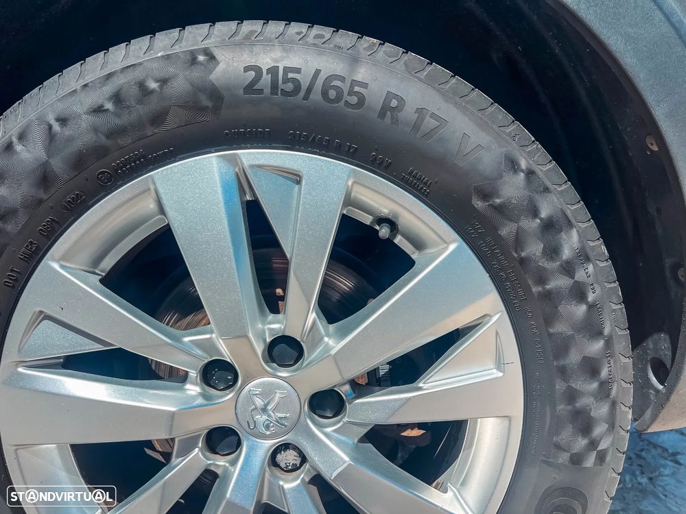 Peugeot 5008 1.5 BlueHDi Allure Pack EAT8 - 5