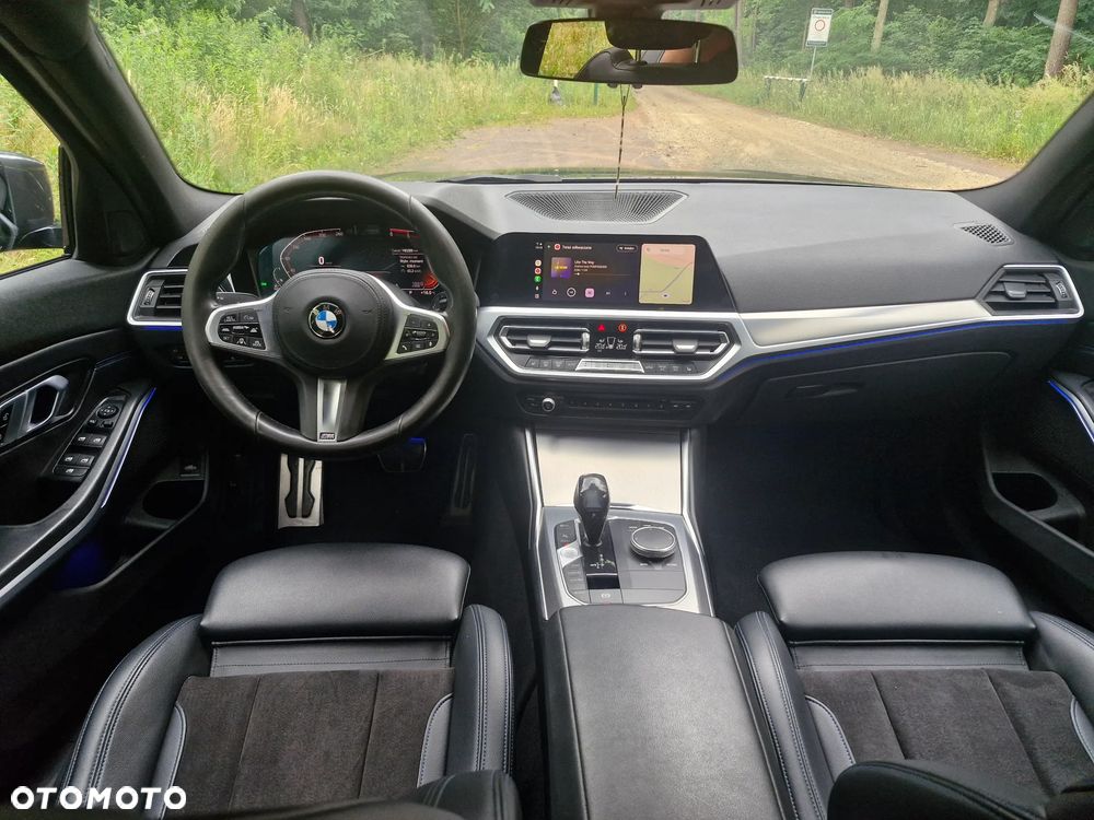 BMW Seria 3 318d M Sport Shadow - 17